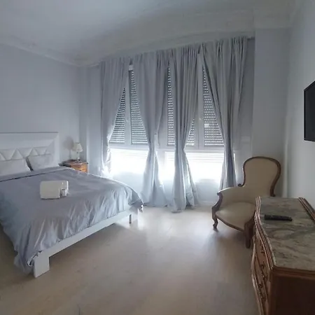 Luxus In Apartamento *